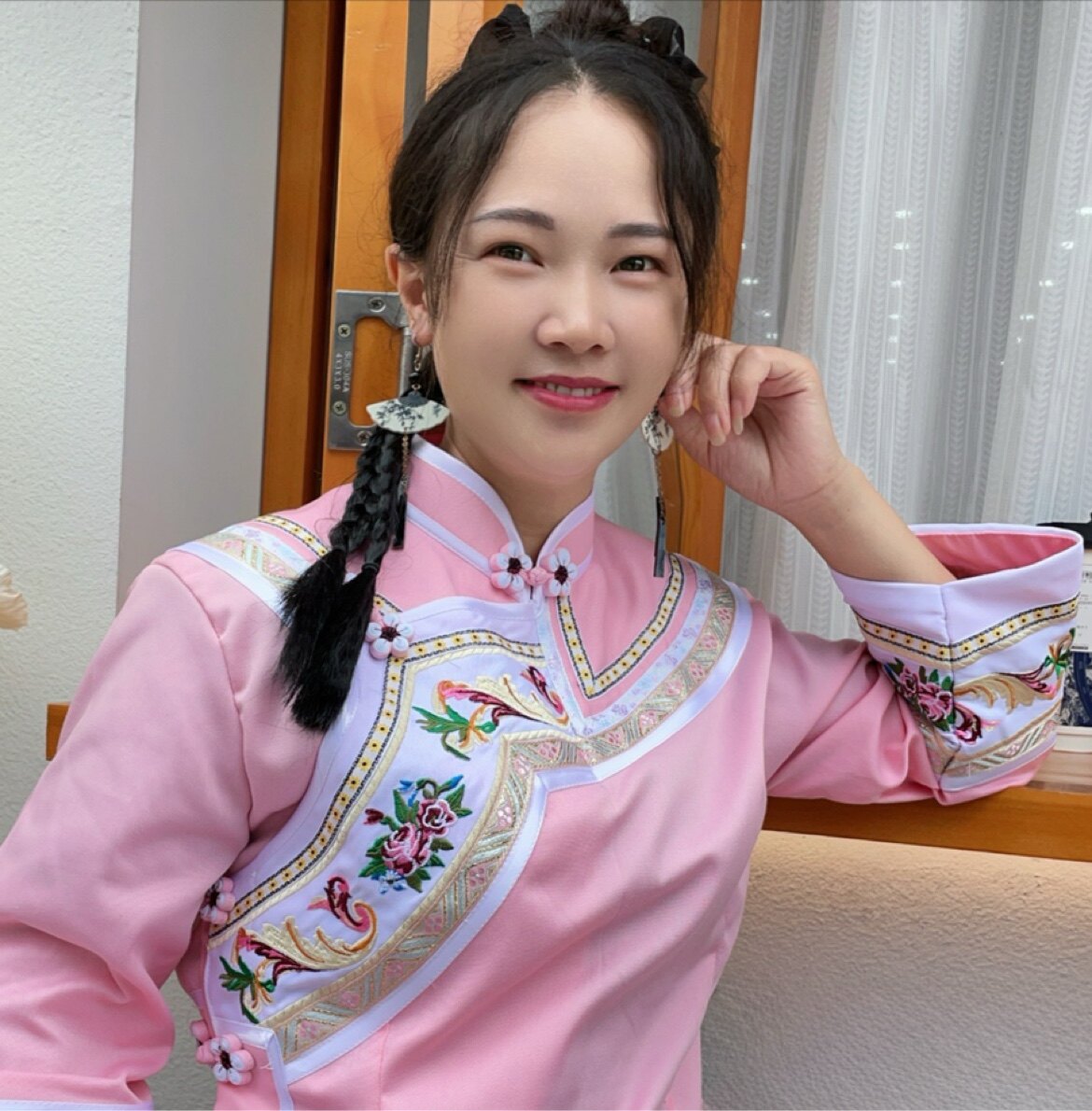 精致布依