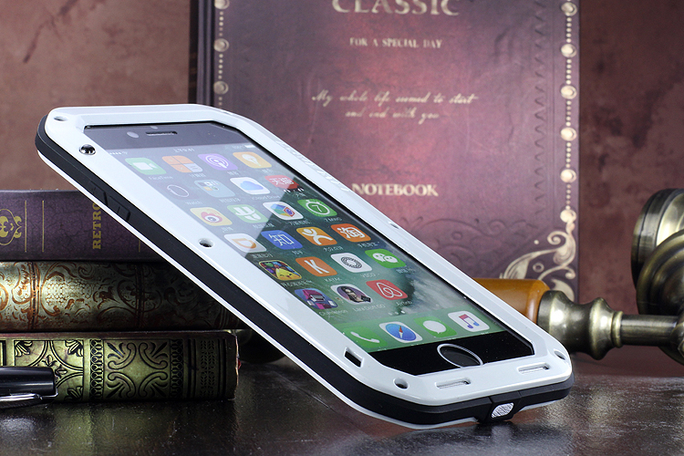 LOVE MEI Powerful Water Resistant Shockproof Dust/Dirt/Snow Proof Aluminum Metal Outdoor Gorilla Glass Heavy Duty Case Cover for Apple iPhone 7 Plus & iPhone 7