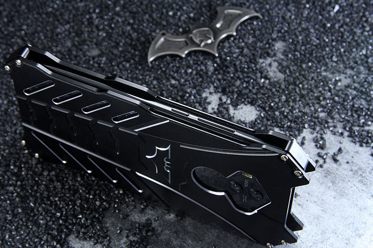 R-Just Batman Shockproof Aluminum Shell Metal Case with Custom Batarang Stent for Huawei Mate 10
