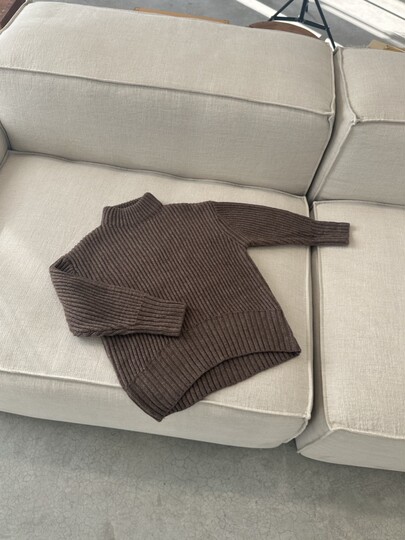 New winter new products for boys and girls, Korean version thickened half turtleneck sweaters, medium and large children's sweaters, casual and loose