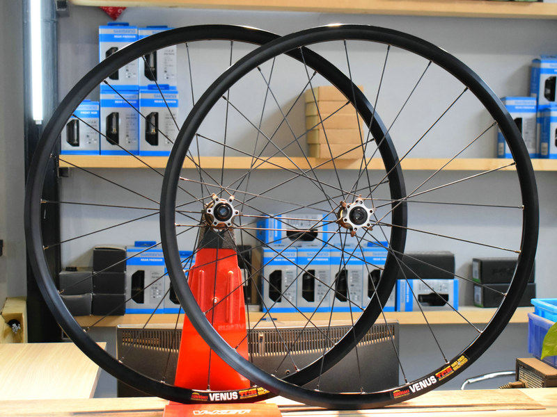 2019 Fest DH870 disc brake road wheel set cylinder shaft barrel shaft 700C 100 * 12 15142m m