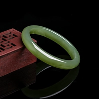 Модель глубоко зеленого нефрита-классика (диаметр около 10,3 мм браслета)