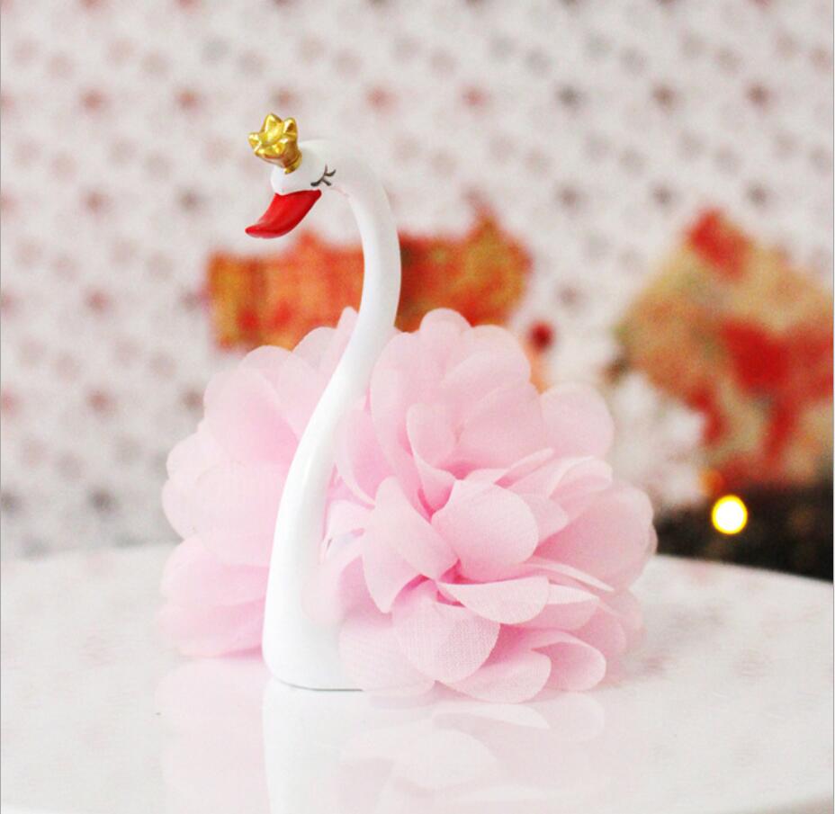Hoa Swan Trang trí bánh trang trí Đẹp trắng Thiên nga đen Thiên nga tình yêu Bánh trang trí tráng miệng Dress Up - Trang trí nội thất phụ kiện trang trí bàn làm việc