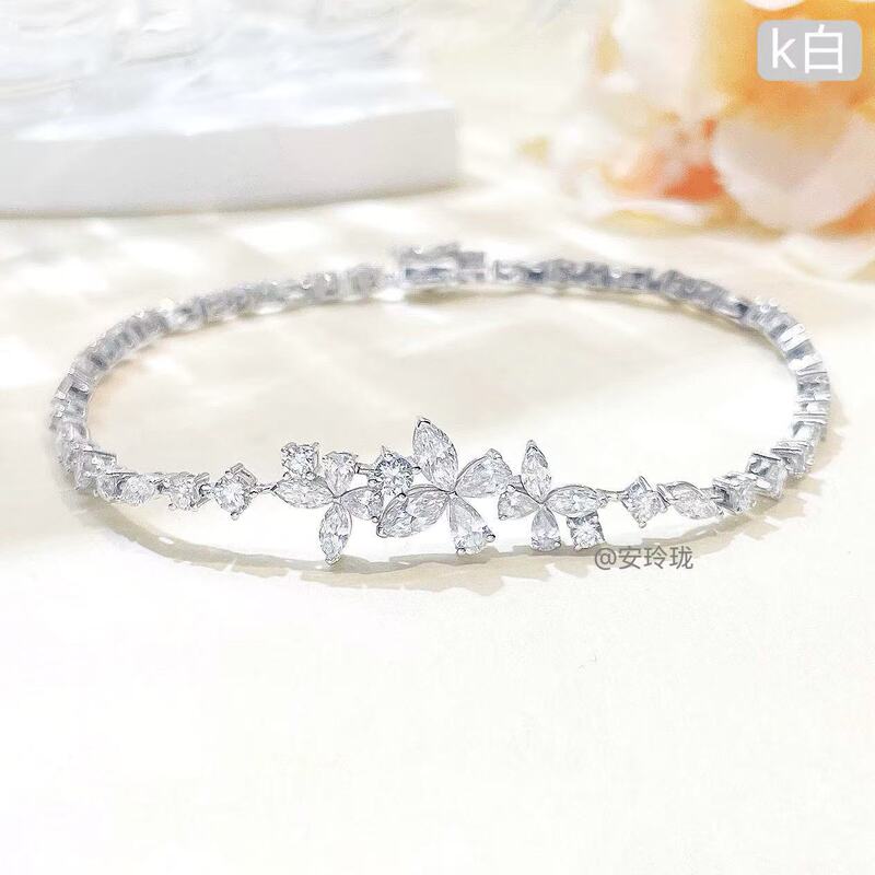 18K Gold Lab-Grown Diamond Full Diamond Butterfly Bracelet, Niche Design, Super Shiny, Full Diamond Starry Sky, Exquisite and Versatile 18K Gold Lab-Grown Diamond Full Diamond Butterfly Bracelet, Niche Design, Super Shiny, Full Diamond Starry Sky, Exquisite and Versatile