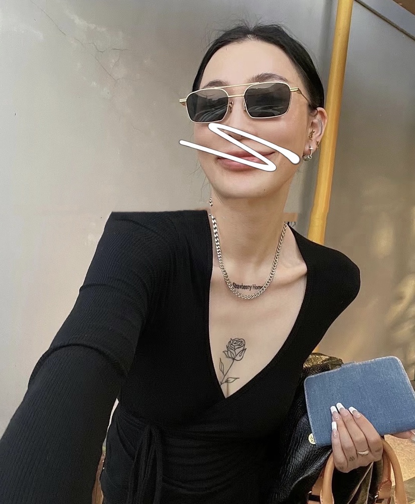 V-neck sexy threaded straps long-sleeved top women's 2021 Korean autumn and winter new slim chest cross bottoming shirt