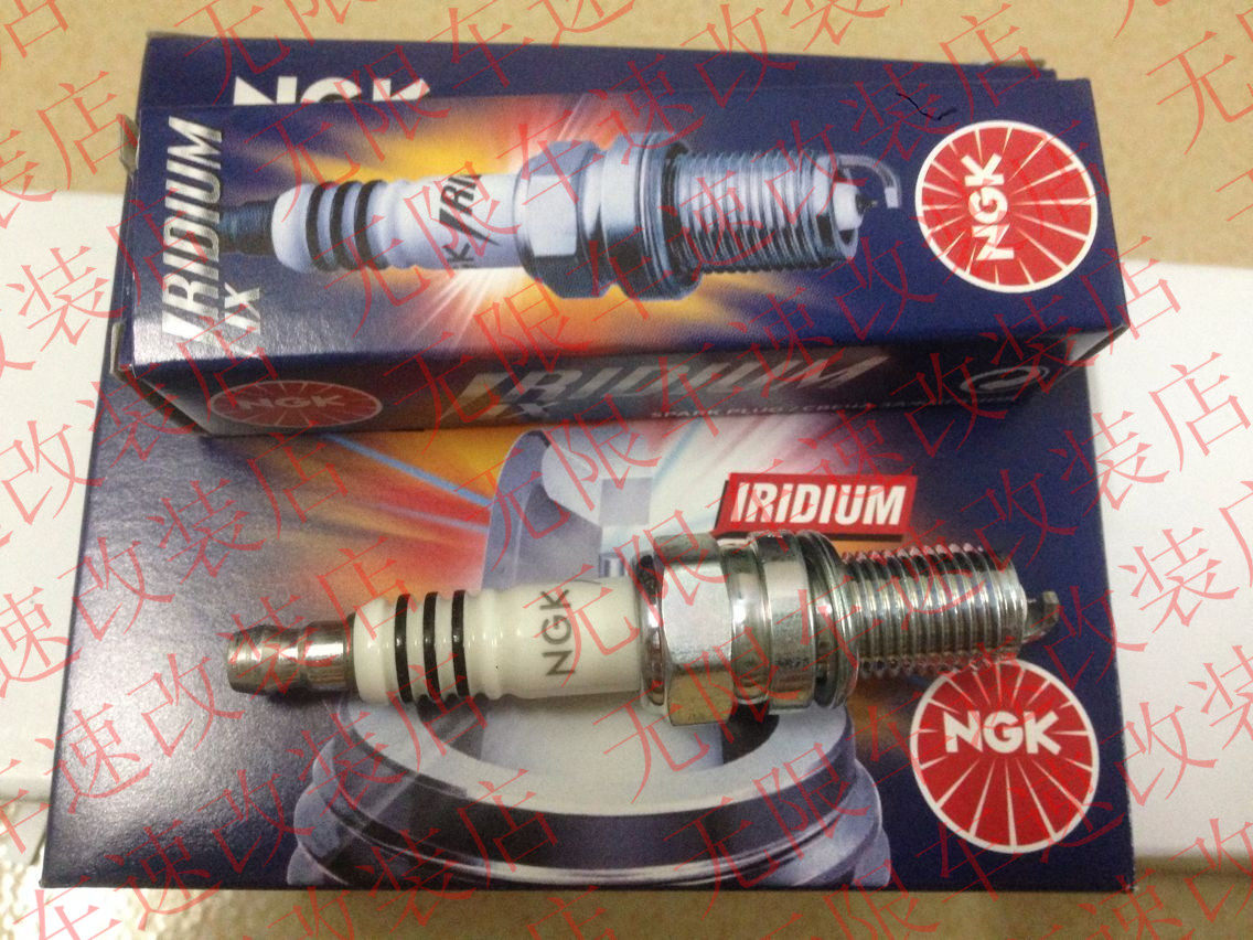 Original fitting imported NGK R15 R25 R3 MT-09 MT-06 MT-06 iridium gold spark plug