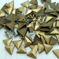 Треугольники 10*10 цвета бронзы 30 шт.