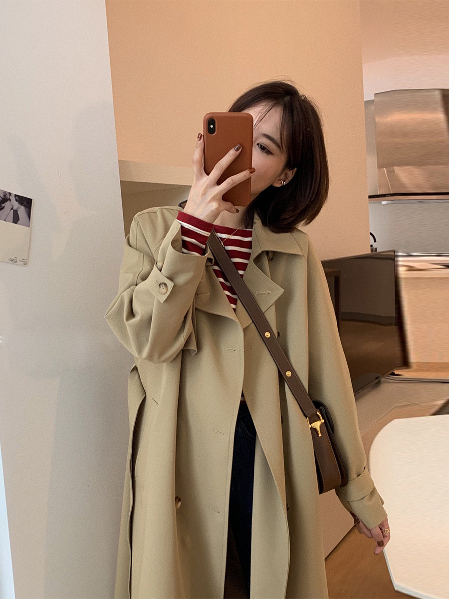Wind clothes woman 2022 New Korean version of the long version Classic double-row button card with its color little subspring and autumn temperament jacket