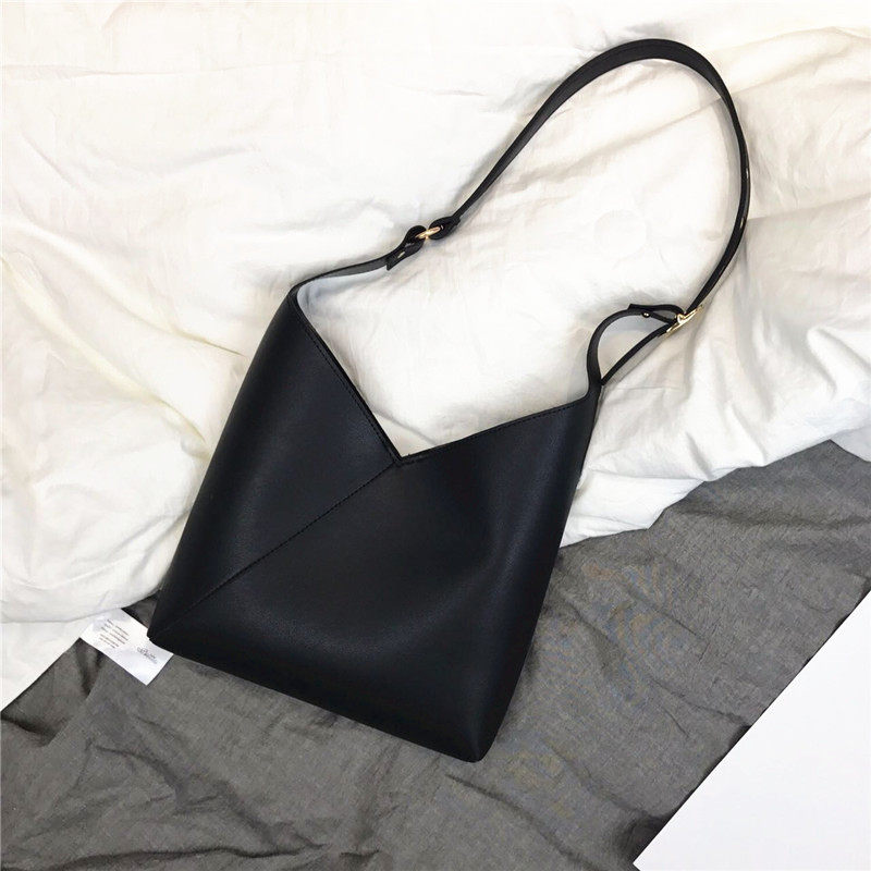 Bag Pack woman 2019 new chic hand bag minimalist pu soft leather large capacity net red small black bag texture slanted