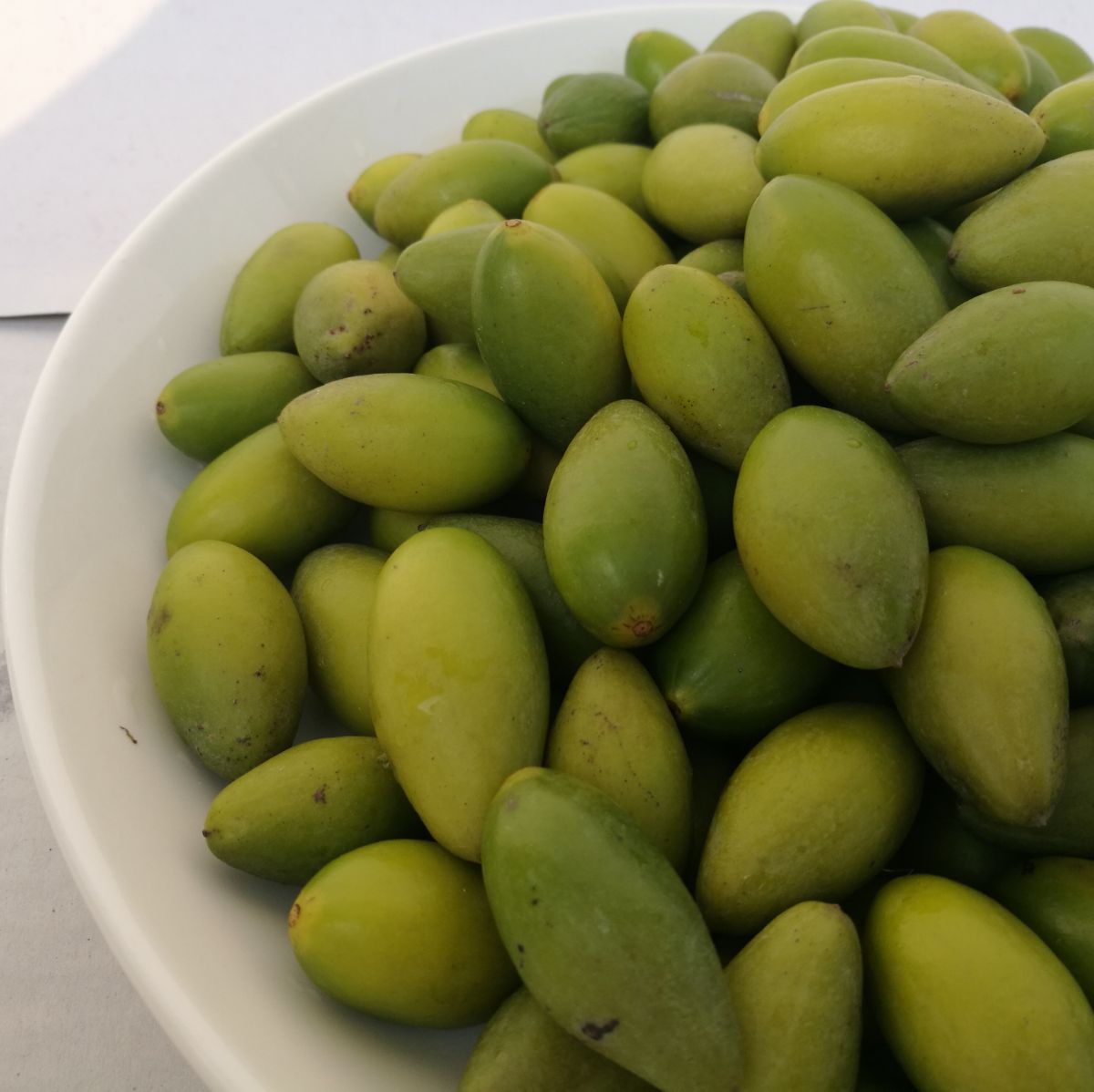 Lingfeng green olives crispy sweet sweet sweet seed raw olives fresh freshly picked pot stew fruit Fujian green fruit sweet fruit