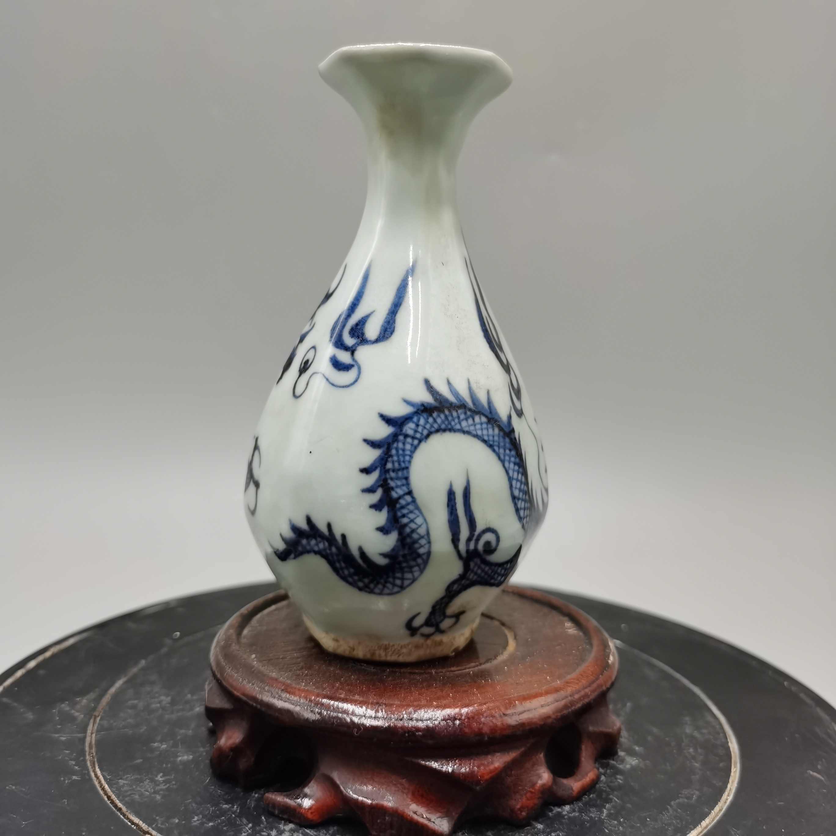 解体整理中国古玩　青花龍紋様丸型水注木箱アリ大明正徳年製高さ17cm 現状品のみ ◇旧蔵◇古美術 中国古玩 大明宣徳年製款 青花 荷叶魚藻紋大罐