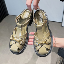 Net red blasting sandals sandals 2022 Womens new middle heel 100 hitchhiking ultra-fire flat heel Breathable Shoes Summer