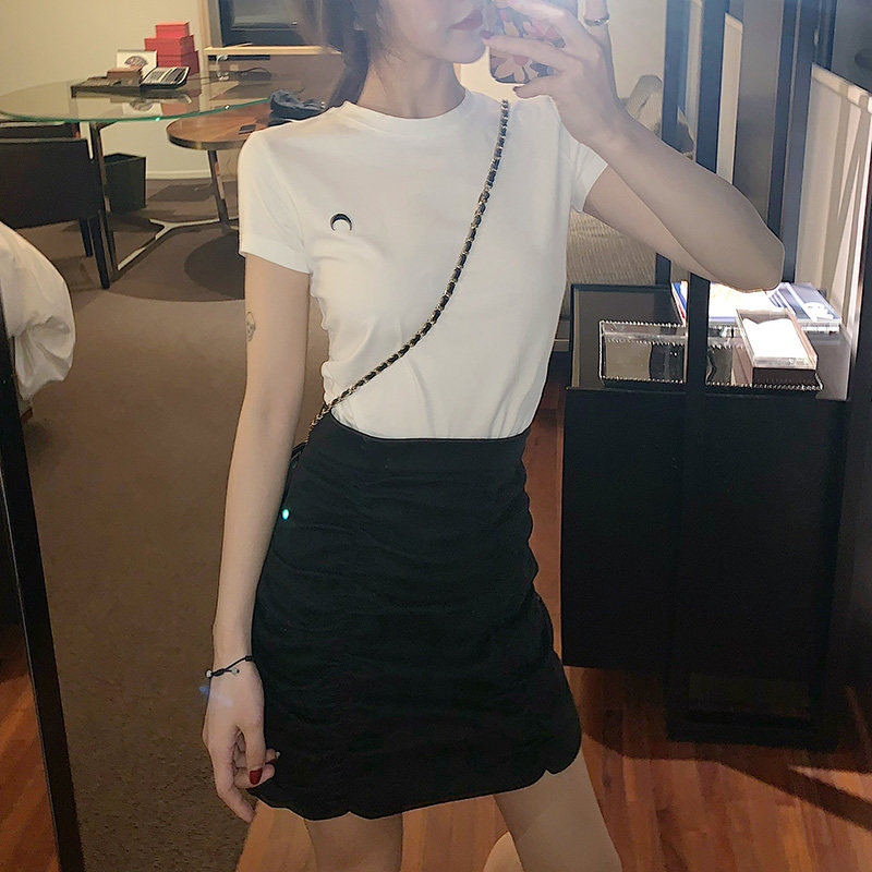 South Korean white short-sleeved T-shirt woman 2022 Summer Korean version of moon printed T-shirt loose with slim blouses