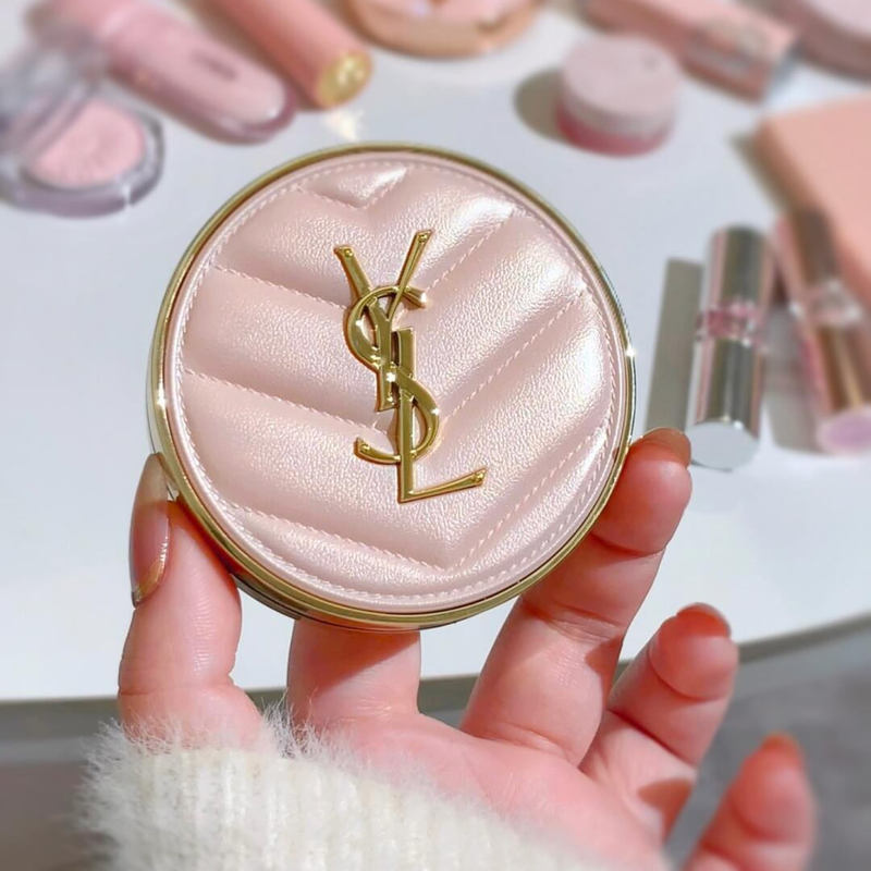 Ysl/Saint Laurent Clear and Weightless Feather/Silver/Pink Leather Cushion Foundation B10/B20/Br10