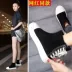 Giày đế xuồng màu đỏ Anh mùa xuân nước Anh Qi Qi đôi bốt ngắn đế phẳng đế xuồng hoang dã 2019 Giày mùa xuân mới Martin - Giày ống boot đen Giày ống