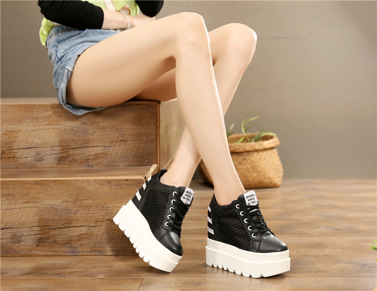 Mùa xuân dày có đế cao-top sneakers nữ 2018 mới của Hàn Quốc phiên bản của hoang dã muffin với siêu cao gót giản dị nêm với đôi giày duy nhất