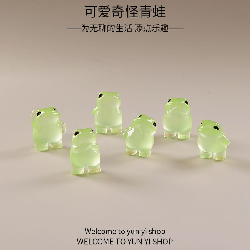 Micro-Landscape Creative Cute Glow-In-The-Dark Strange Frog Costume Doll Accessories Resin Crafts Car Desktop Small Ornaments