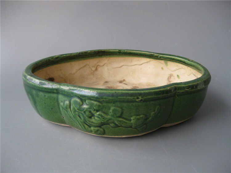 Republic of China ceramics old-fashioned yellow-green glaze flowerpot plum blossoms old bonsai succulent pots narcissus potted Ming and Qing Dynasties