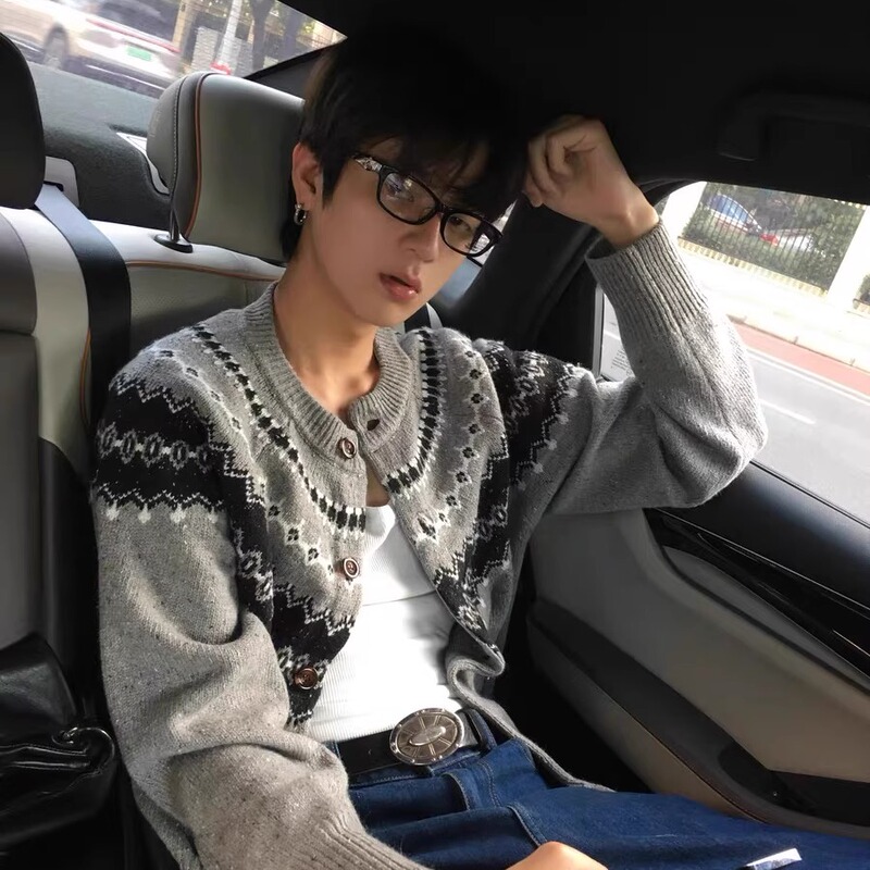 Iwtff 20% Wool Blend Fair Isle Starry Sky Cardigan Sweater, Autumn and Winter Atmosphere, Warm and Comfortable Knitwear