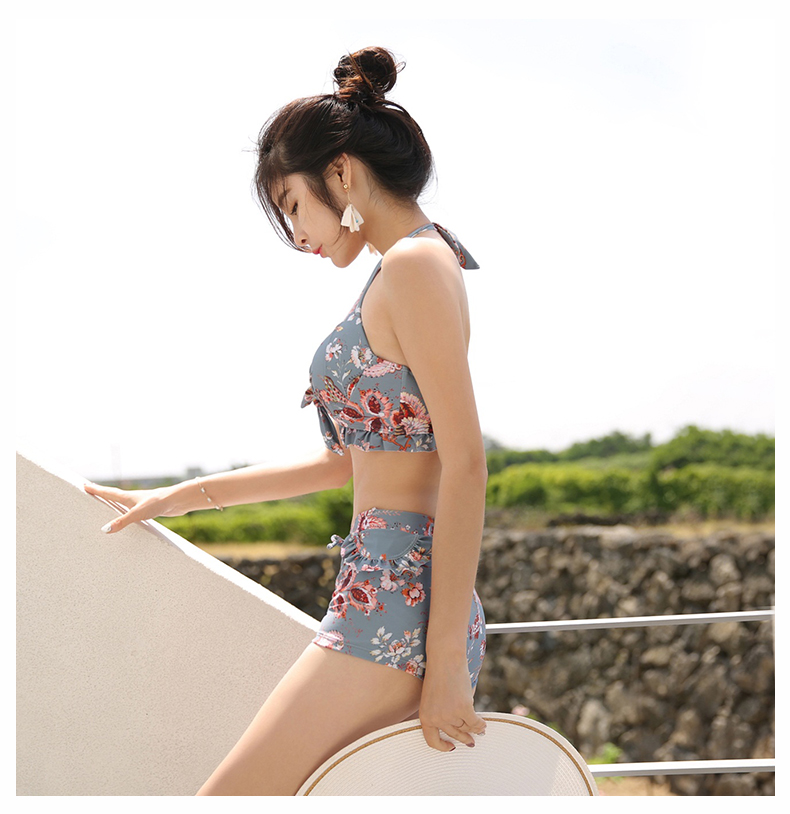 Áo tắm nữ ba mảnh bikini nhỏ nước hoa chia váy bảo thủ che bụng cỡ ngực tụ tập áo tắm mùa xuân nóng - Bộ đồ bơi hai mảnh áo hai mảnh