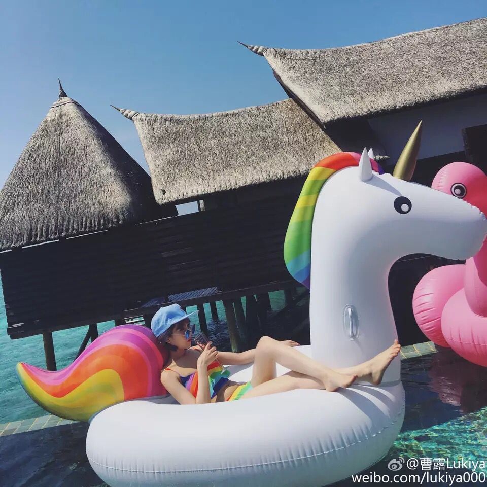 Rainbow Cloud Water Bơm nổi Giường Thần Thú Núi Lớn Vòng bơi Thiên thần Cánh nổi Hàng bơ Tình yêu Vòng bơi phao tay cho bé