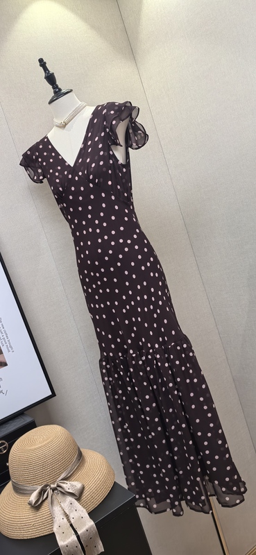 So Beautiful! French-Style Polka Dot Dress for Women, New Summer Slim-Fit Dress, Elegant Long Dress for Beach Vacation So Beautiful! French-Style Polka Dot Dress for Women, New Summer Slim-Fit Dress, Elegant Long Dress for Beach Vacation