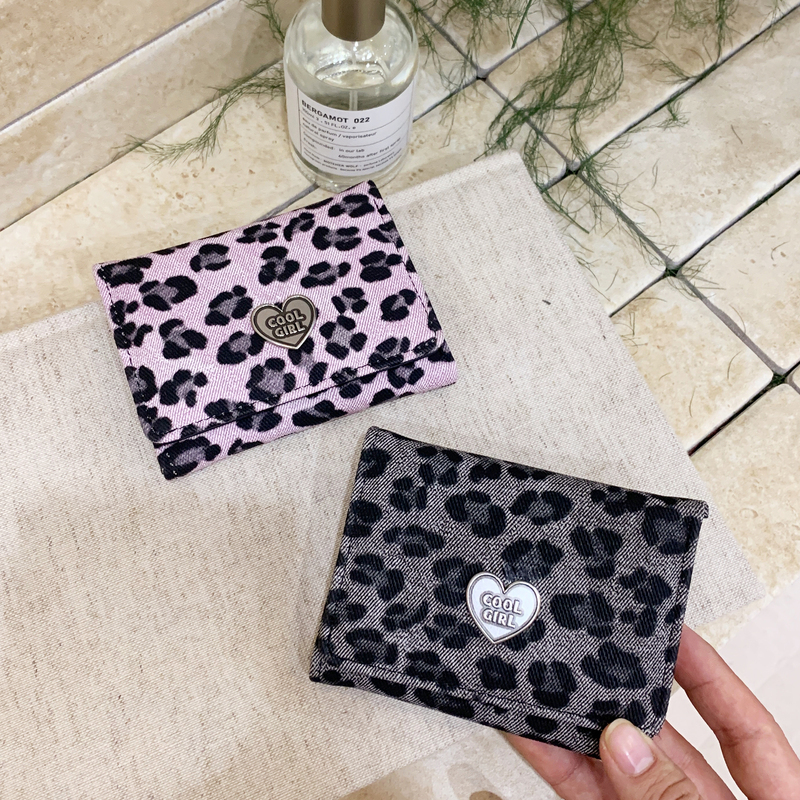 Retro Leopard Print~Korean Style New Niche Heart-Shaped Hardware Simple and Fashionable Women's 70% off Wallet Large Capacity Wallet Retro Leopard Print~Korean Style New Niche Heart-Shaped Hardware Simple and Fashionable Women's 70% off Wallet Large Capacity Wallet