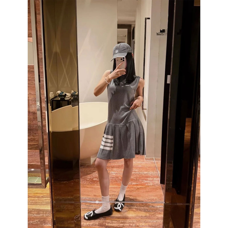 Pd's Greatest Work, Celebrity-Inspired Spring and Summer Classic Solid Color Youthful Simple Tank Dress for Women 0100