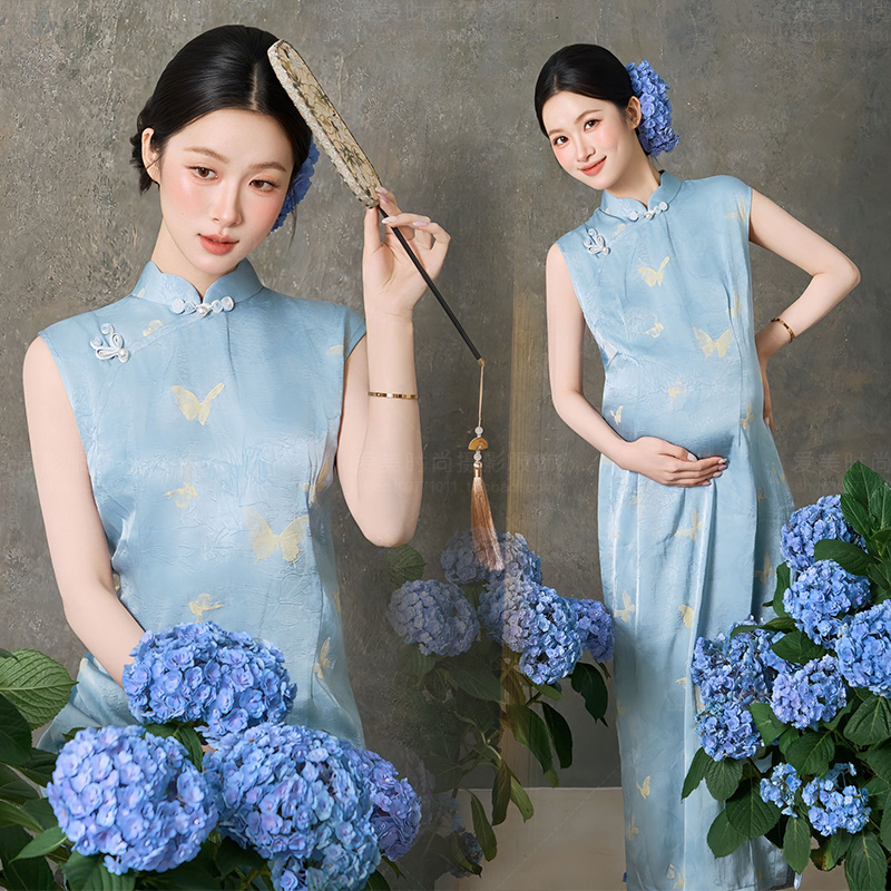 Photo Studio's New Maternity-Themed New Chinese-Style Blue Butterfly Print Cheongsam, High-End and Elegant Photography Clothing for Pregnant Women