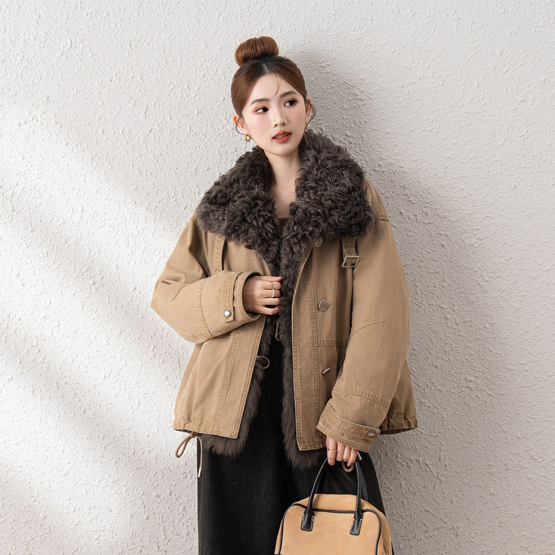 Lamb Wool Collar Fur Parka Women's 2025 Winter New Fashion Short Style Goose down Jacket Coat Lamb Wool Collar Fur Parka Women's 2025 Winter New Fashion Short Style Goose down Jacket Coat