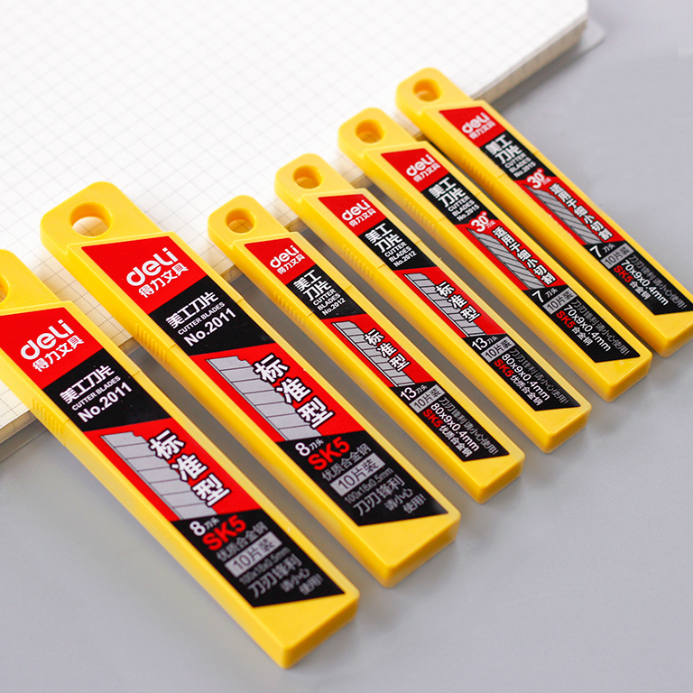 Powerful art blade small 9mm large 18mm 30 degree sharp blade large size industrial thickened blade carving blade wallpaper wallpaper cutting trapezoidal blade extended type wholesale