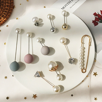 Pearl brooch womens cardigan anti-light Pin button high-end fixed clothes collar pin pants waist waist size waist artifact