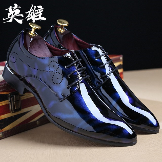 Business Positive Dress Engraving Flowers Bright Face Heightening Leather Shoes Men's Inron Pointy Collared Paint Leather Fashion Groom Banquets Wedding Shoes