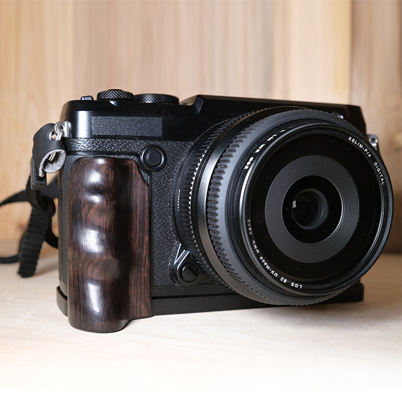 Fuji GFX50r handle Wood camera handle Good rosewood handmade to protect the camera to enhance the feel