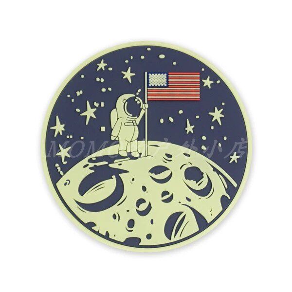 Spot PDW Man On The Moon PVC Morale Patch Moonlight Luminous Edition Armband