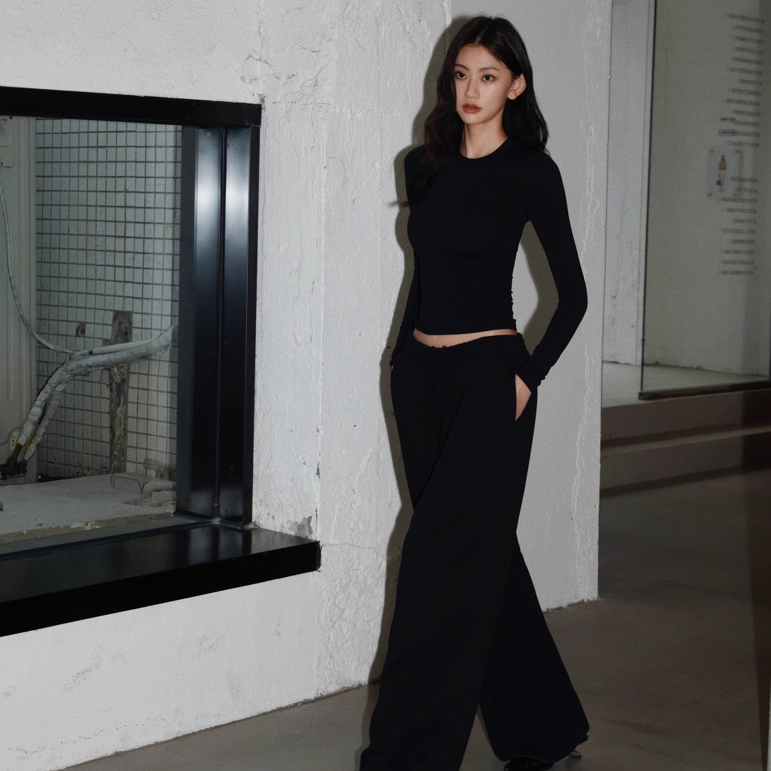 以手抵心 热爱造就的小众简约风秋冬卫衣选哪款更合适？