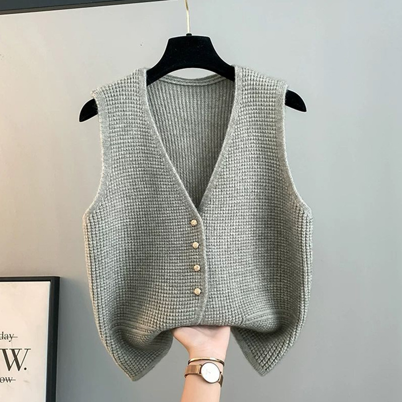 Niche V-Neck Short Knitted Cardigan for Women 2026 Spring and Autumn New Loose Versatile Sleeveless Cashmere Vest