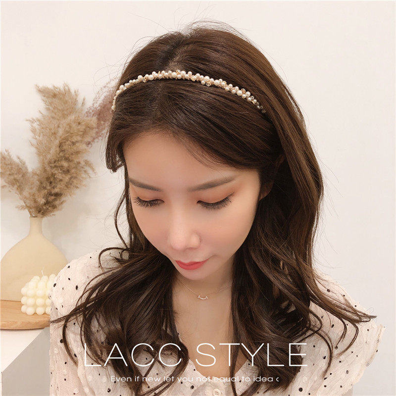 South Korea Dongdaemun Small woman pearl hair stirrup small frescoed simple haircut with water drill winding sweet and pressure hair head hoop woman