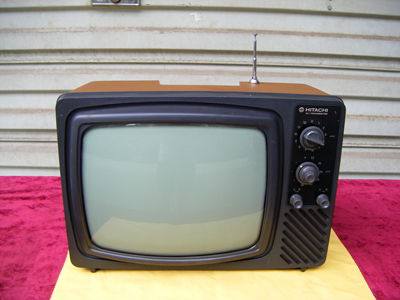 Very beautiful Japanese original Hitachi brand antique TV *all functional (old package)