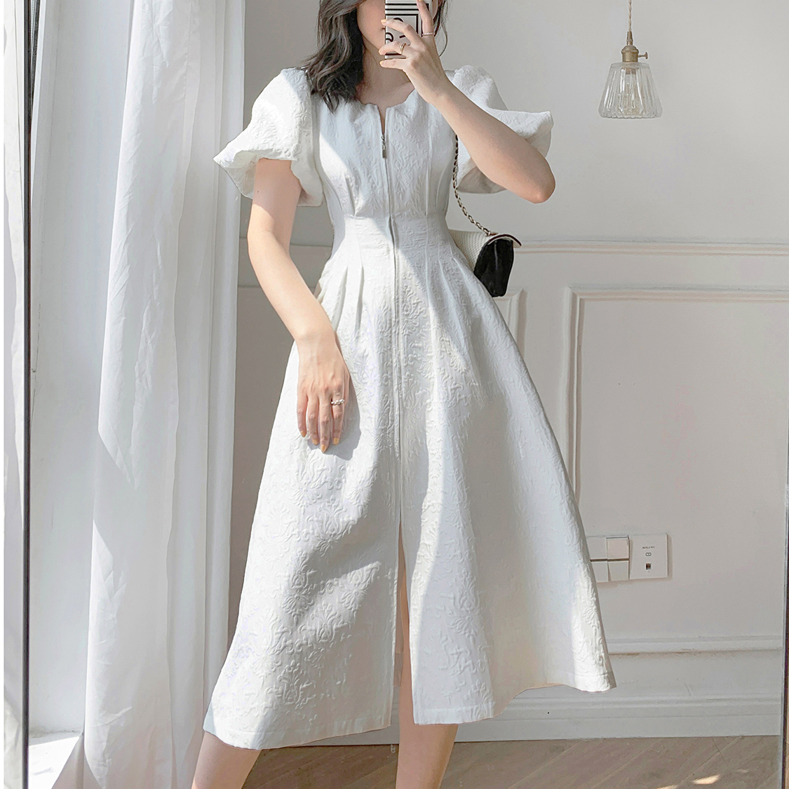 Retro High-end Bubble Sleeves Ocean Dress Women 2021 Summer new gentleness Wind Waist Temperament Round Collar A dresses