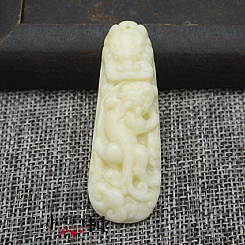 Lantian jade dragon head jade pendant men's and women's atmospheric necklace jade pendant jade pendant jade pendant overlord cat neck ornament