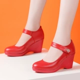 Высокая танцующая комфортная обувь на платформе для матери, коллекция 2023, мягкая подошва