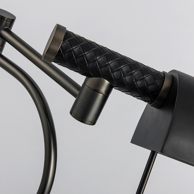 New Post-Modern Creative and Personalized Designer Study, Bedroom, Living Room, Fashionable Table Lamp, Bedside Decorative Leather Table Lamp