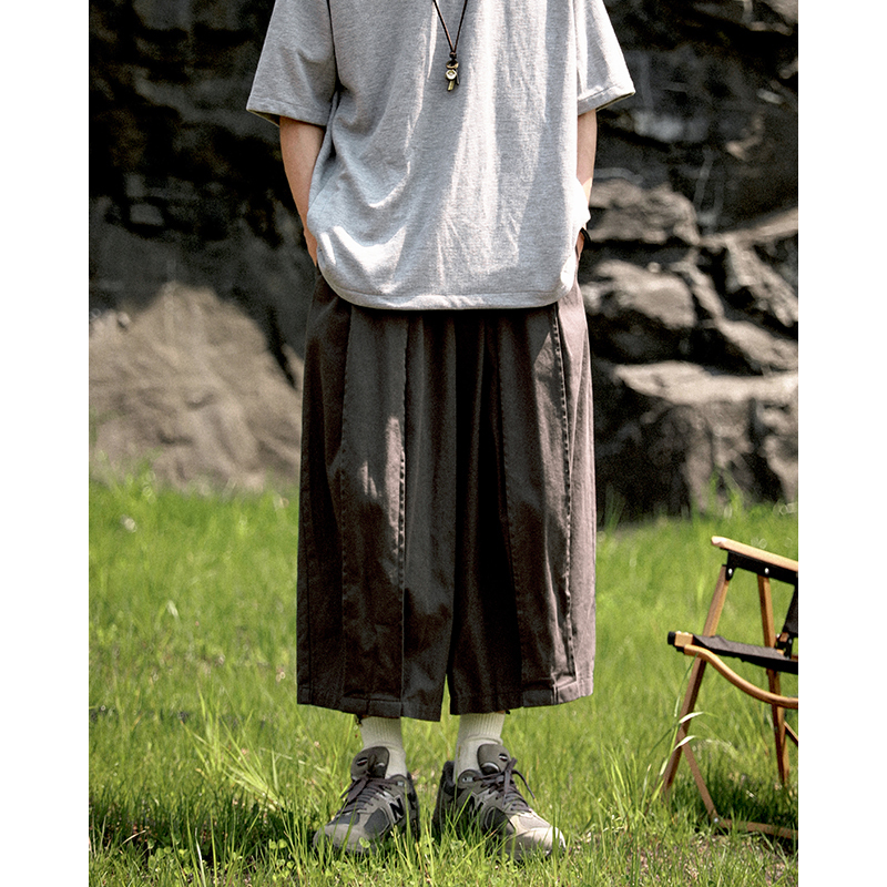 Japanese-Style Oversized Pleated Cropped Wide-Leg Pants for Men, Vintage Loose Fit, Plus-Size Straight-Leg Casual Pants