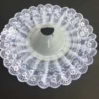 Белая [цветочная шляпа]