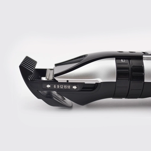 Электрическая перезаряжаемая детская беззвучная машинка для стрижки волос для детей и взрослых с зарядкой