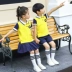 Mẫu giáo tốt nghiệp vườn phù hợp với hợp xướng ngắn tay phù hợp với nước Anh màu vàng trường tiểu học đồng phục phù hợp với trang phục thể thao - Đồng phục trường học / tùy chỉnh thực hiện váy trẻ em đẹp Đồng phục trường học / tùy chỉnh thực hiện