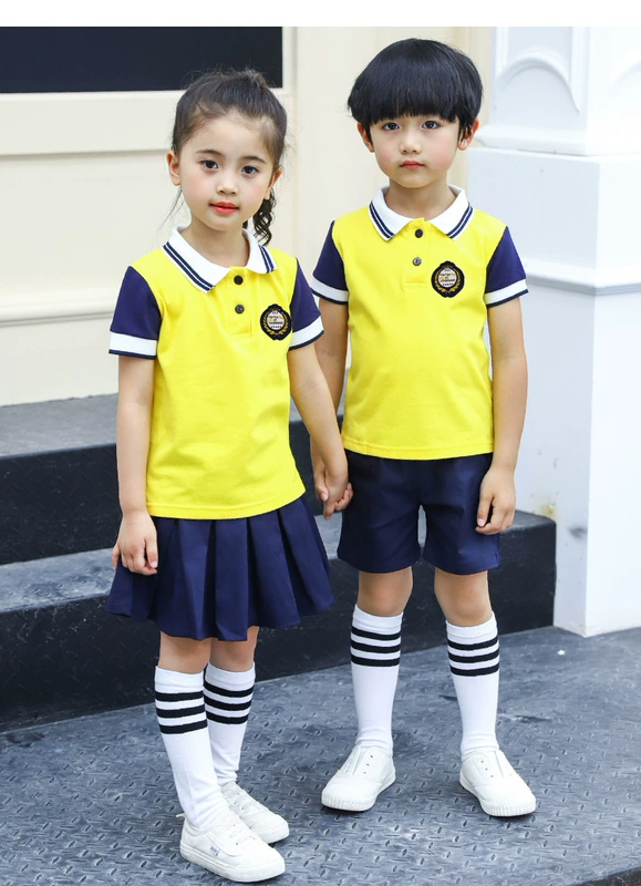 Mẫu giáo tốt nghiệp vườn phù hợp với hợp xướng ngắn tay phù hợp với nước Anh màu vàng trường tiểu học đồng phục phù hợp với trang phục thể thao - Đồng phục trường học / tùy chỉnh thực hiện váy trẻ em đẹp