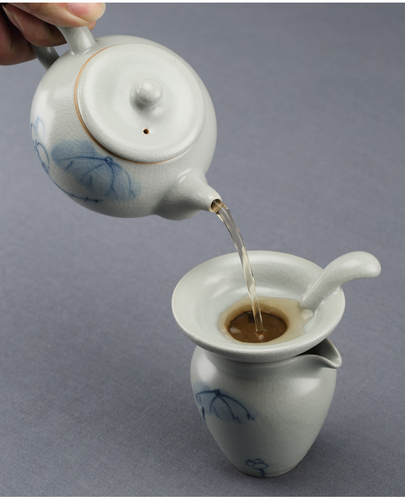 Your up Chinese kung fu tea set of household ceramic cups tea six pack Your porcelain teapot of blue and white porcelain