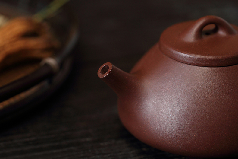 Classic JingZhou Liu Chengguo HaiRong 】 【 it undressed ore purple clay stone gourd ladle pot all hand home tea kettle